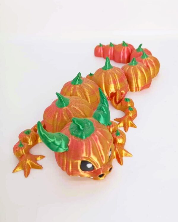 Dragón articulado con diseño de calabazas de Halloween en PLA ecológico